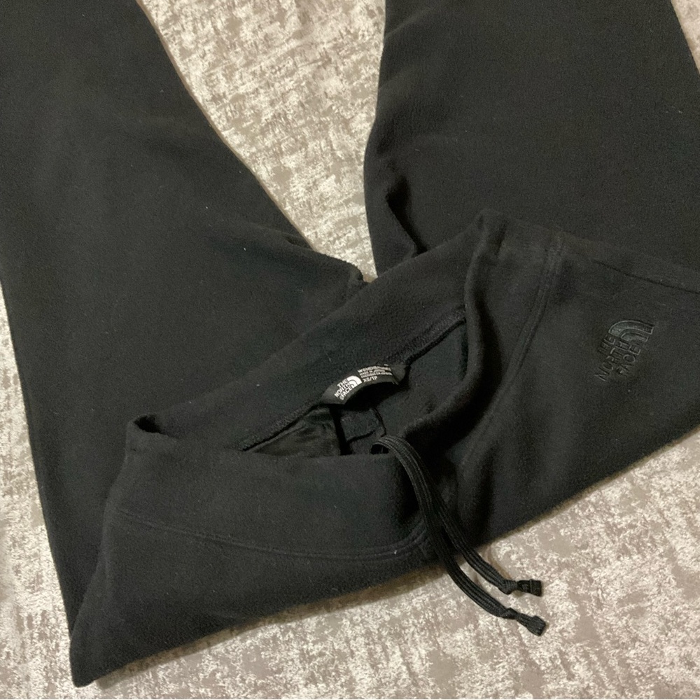 The North Face Fleece Pants. Great condition. Size XS - Picture 4 of 7